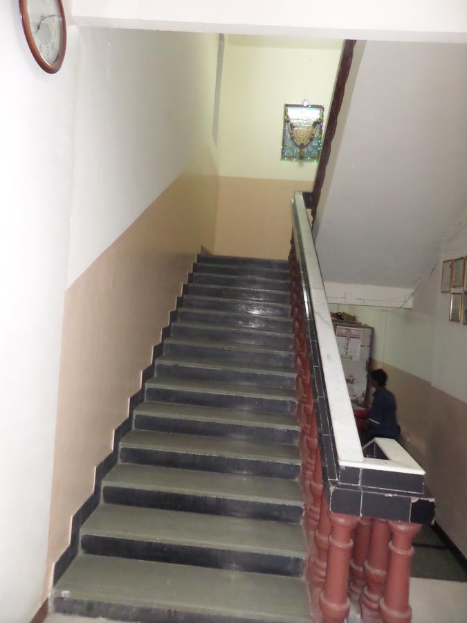 Hotel Chalukya Deluxe Kolhapur Exterior foto
